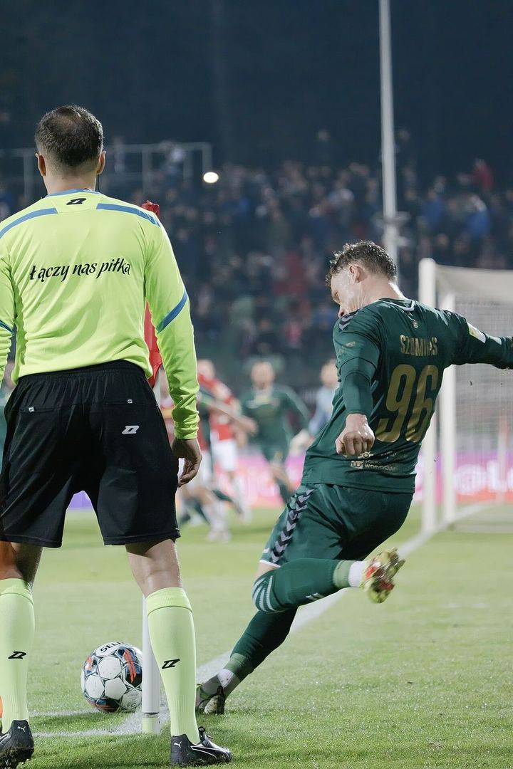 180万欧的身价，换不来德甲一分钟！王钰栋该想明白1件事（封面配图）